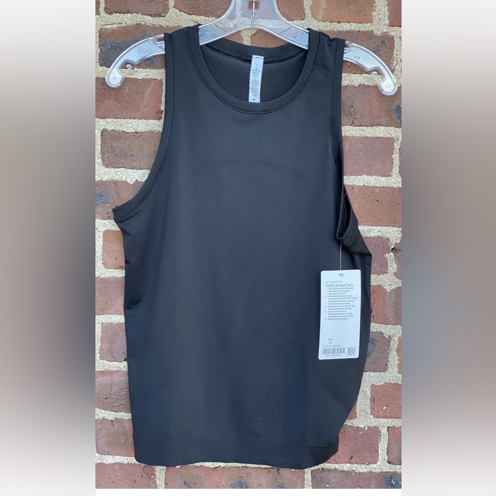 Lululemon: Swiftly Breeze Tank  Size 4 NWT